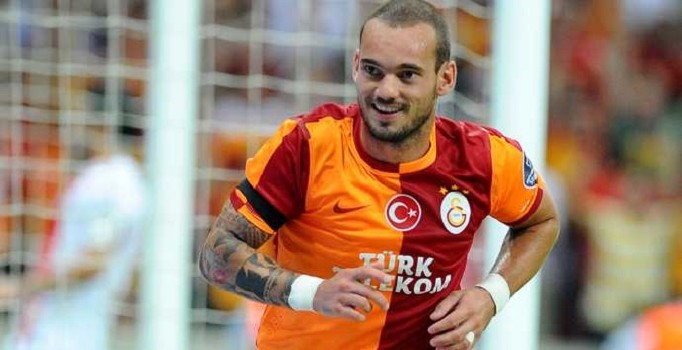 Galatasaray'da sakatlığı geçen Wesley Sneijder milli takıma çağırıldı