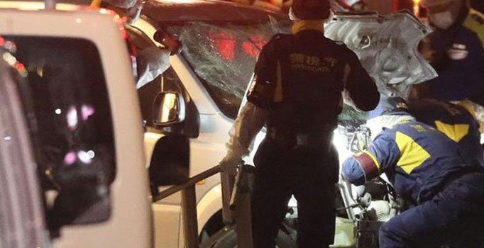 Japonya'da yeni yıl kutlamalarına saldırı: Yayaların arasına daldı