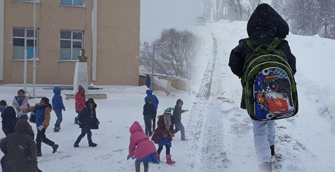 Adana'da taşımalı eğitime kar tatili