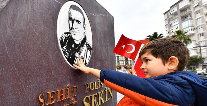 İzmir’in unutulmaz kahramanı: Fethi Sekin