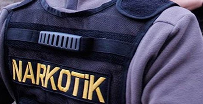 Adana’da narkotik operasyonunda 7 torbacı yakalandı