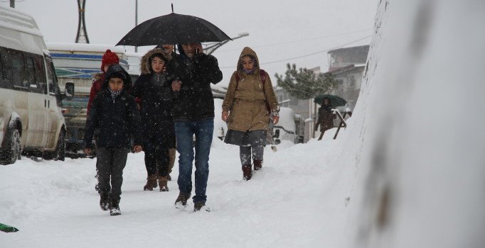 Meteoroloji'den 4 il için yoğun kar yağışı uyarısı