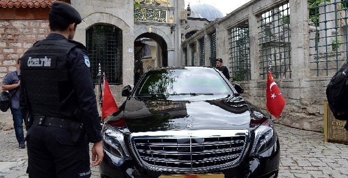 Cumhurbaşkanı Erdoğan’ı Görmek İçin Birbirleriyle Yarıştılar