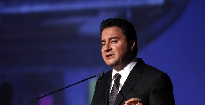 CHP’den Babacan’a: Muhalif alanda siyaset...