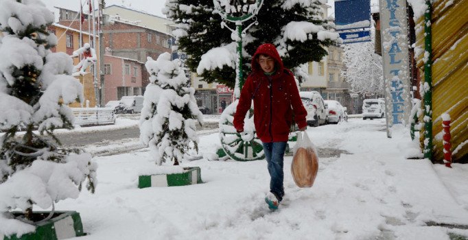 Erzincan'ın 3 ilçesinde taşımalı eğitime ara verildi