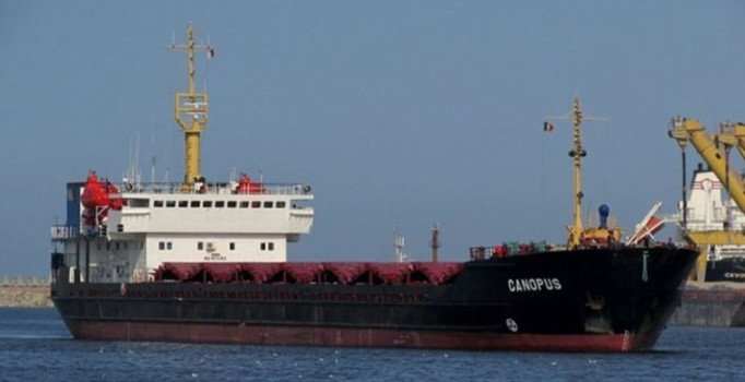 Çanakkale Boğazı’ndan geçen geminin kaptanı ölü bulundu