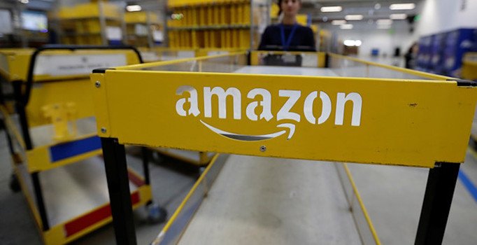 Amazon'dan Arapça ayet ve "Allah" yazılı paspas skandalı