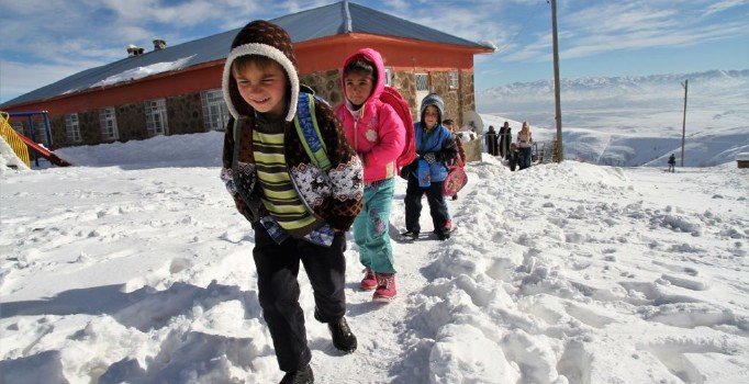 9 Ocak Çarşamba günü kar yağışı nedeniyle eğitime ara verilen iller
