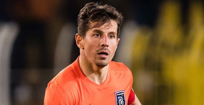 Emre Belözoğlu'na FETÖ soruşturması