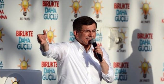 Davutoğlu: Daha kendi vekilinin onurunu koruyamıyor