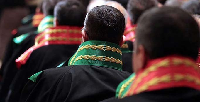 17 hakim ve savcı ihraç edildi