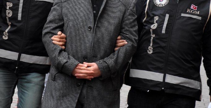 Balıkesir'de jandarma karakol komutanına FETÖ gözaltısı