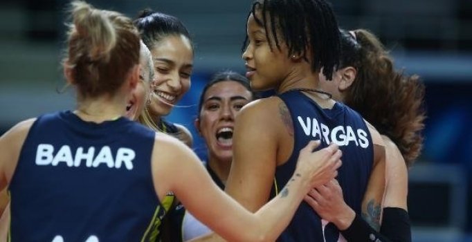 File derbisinde kazanan Fenerbahçe Opet