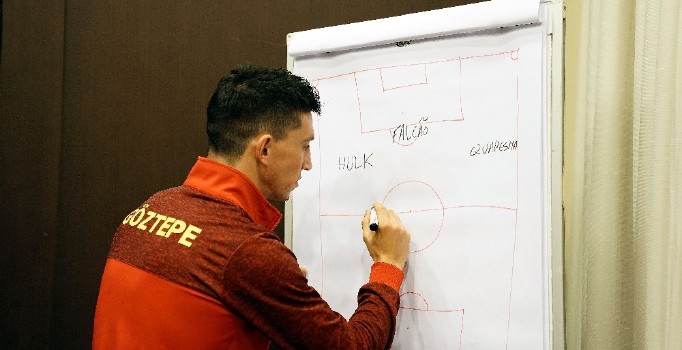 (Özel Haber) Andre Castro: "İzmir’in 1 numaralı kulübüyüz"