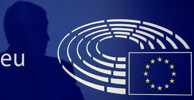 AP üyelerinden İngiliz halkına çağrı: Brexit'ten vazgeçin