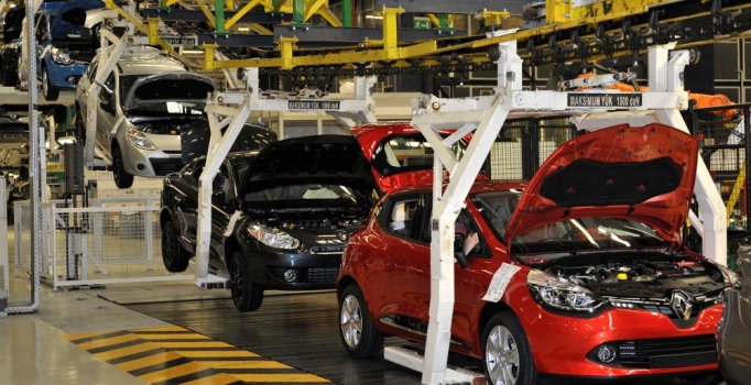 Renault: “Eylemler devam ederse üretimi çekeriz”