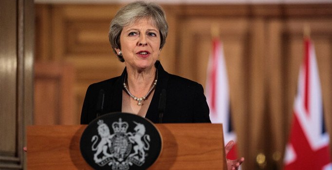 Brexit anlaşması için milletvekillerine "bir kez daha düşünün" çağrısı