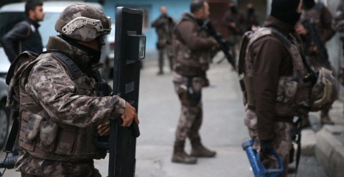 Diyarbakır'daki sokağa çıkma yasağı sona erdi