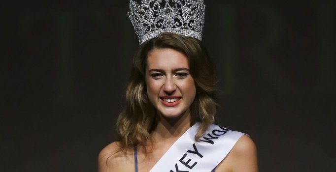 Itır Esen Survivor suncusu oldu | Itır Esen kimdir, nerelidir? Survivor 2019 Türkiye Yunanistan