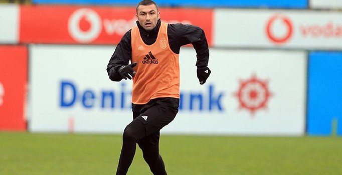 Burak Yılmaz'ın forma numarası belli oldu