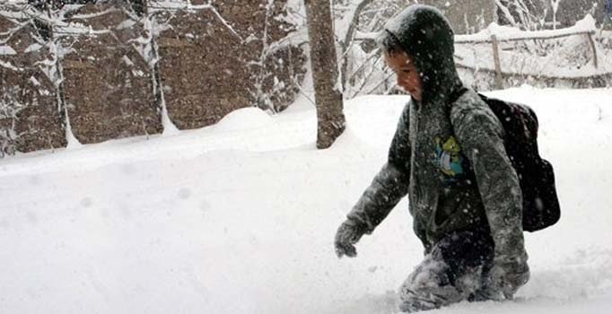 Nevşehir'in Acıgöl ilçesinde eğitime kar engeli