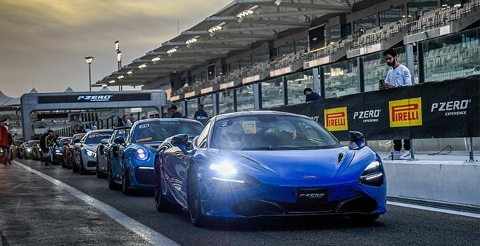 Son model arabaların şehri Dubai’de Pirelli rüzgarı