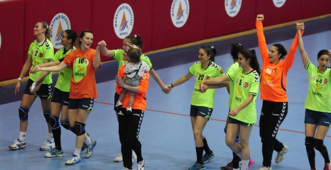 Paşanın Melekleri'nde galibiyet sevinci