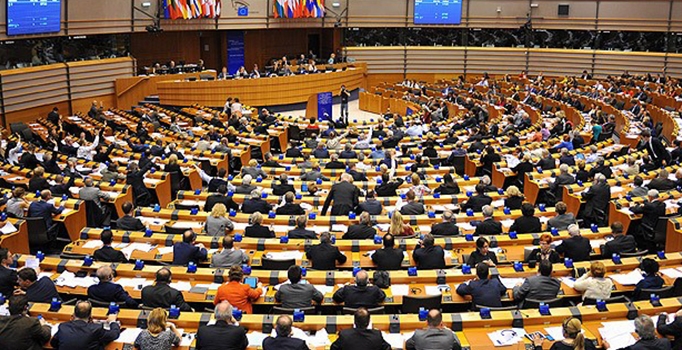 AP Tayland ve Myanmar hükümetlerini uyardı