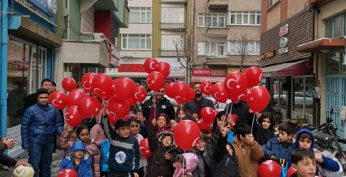 Ülkü Ocaklarından 100 çocuğa mont hediyesi
