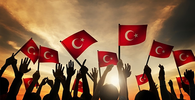 Mevcudu tekrar etmek veya büyüsü bozulan Türkiye’yi büyülemek