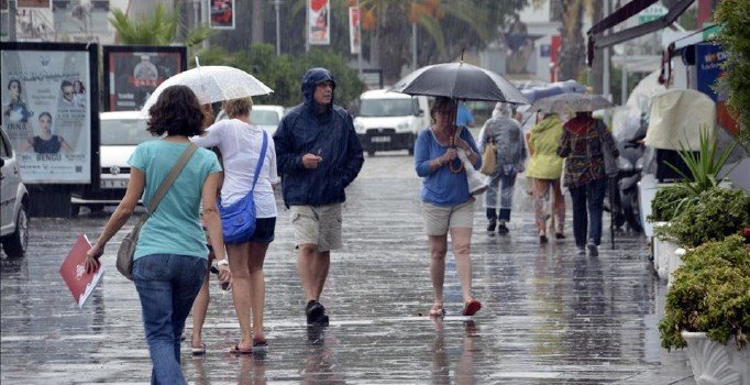 Meteorolojiden tüm yurda uyarı: Sağanak yağış geliyor