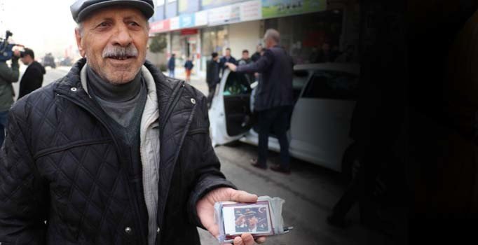 Gaffar Okkan Diyarbakır'da anıldı: 18 yıldır fotoğrafı cebimde