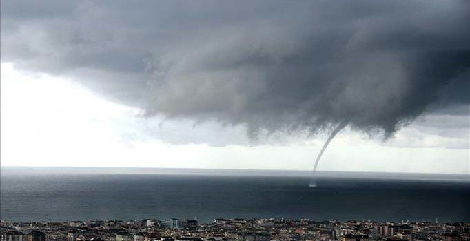 Meteorolojiden Antalya için kuvvetli yağış ve fırtına uyarısı