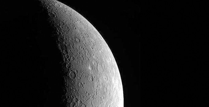 Merkür gezegeninin izdüşüm görüntüsü, güneşin diski üzerine düşecek