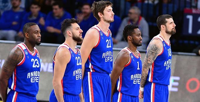 Anadolu Efes, derbide Galatasaray’ı ağırlayacak