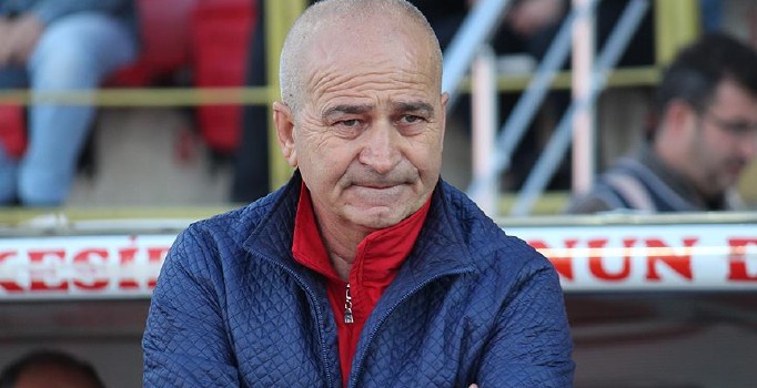 Samsunspor'da Engin Korukır görevi bıraktı