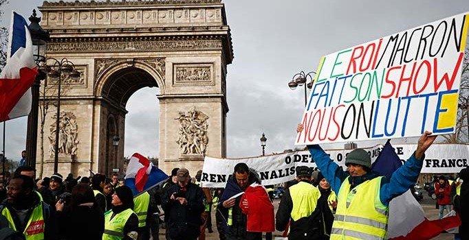 Sarı Yelekliler, 11'inci kez sokakta: 'Sarı Gece' başlıyor