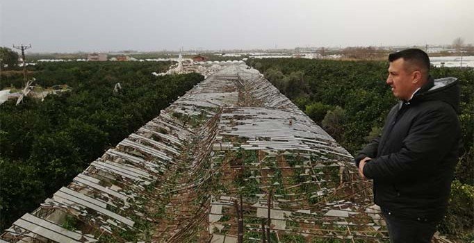 Antalya'da hortum çıktı! Yaralılar var