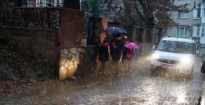 Marmara için sağanak ve toz aşımı uyarısı