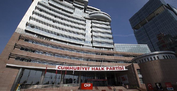 Marmaris Belediye Başkanı Ali Acar CHP'den istifa etti