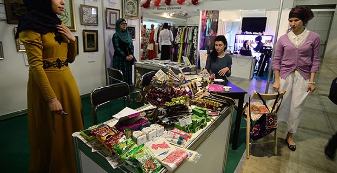 Moskova'da helal fuarı açıldı