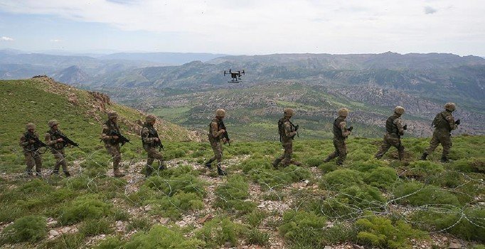 TSK: Yurt dışına kaçmaya çalışan 4 DEAŞ'lı teröristi yakaladı