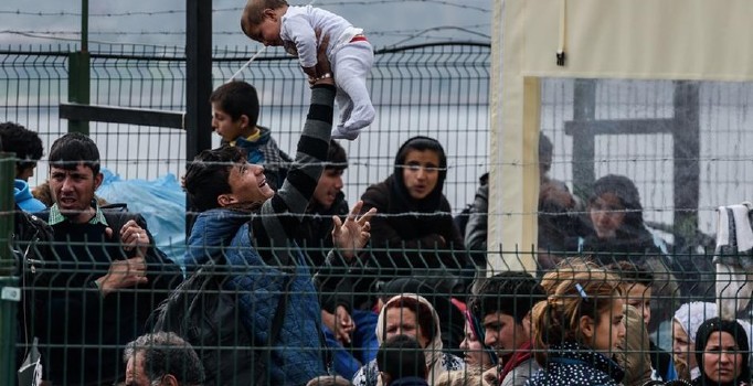 Almanya İçişleri Bakanlığı'ndan mülteci anlaşmasıyla ilgili habere yalanlama geldi