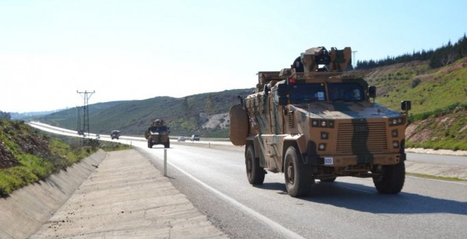 Suriye sınırına askeri sevkiyat