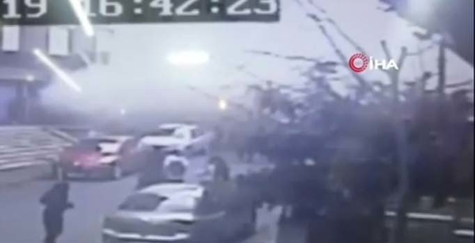 Kartal'daki 7 katlı bina böyle çöktü | Video