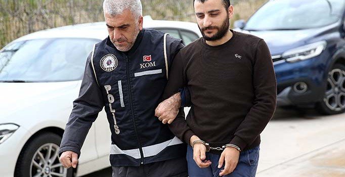Suriyeli gibi yaşayan FETÖ hükümlüsü eski komiser yakalandı