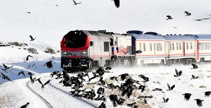 Doğu Ekspresi'ne bilet bulamayan vatandaştan KDK'ya şikayet