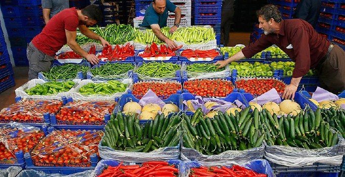 Ticaret Bakanı Pekcan: Sebze-meyve fiyatlarda yüzde 800 artış tespit ettik