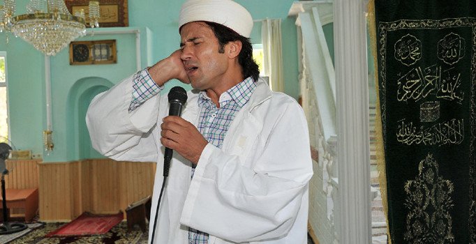 Rockçı İmam bağımsız aday oldu