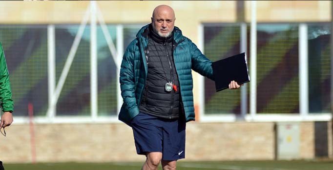 Hikmet Karaman: Fenerbahçe'yi taraftarımızla yendik